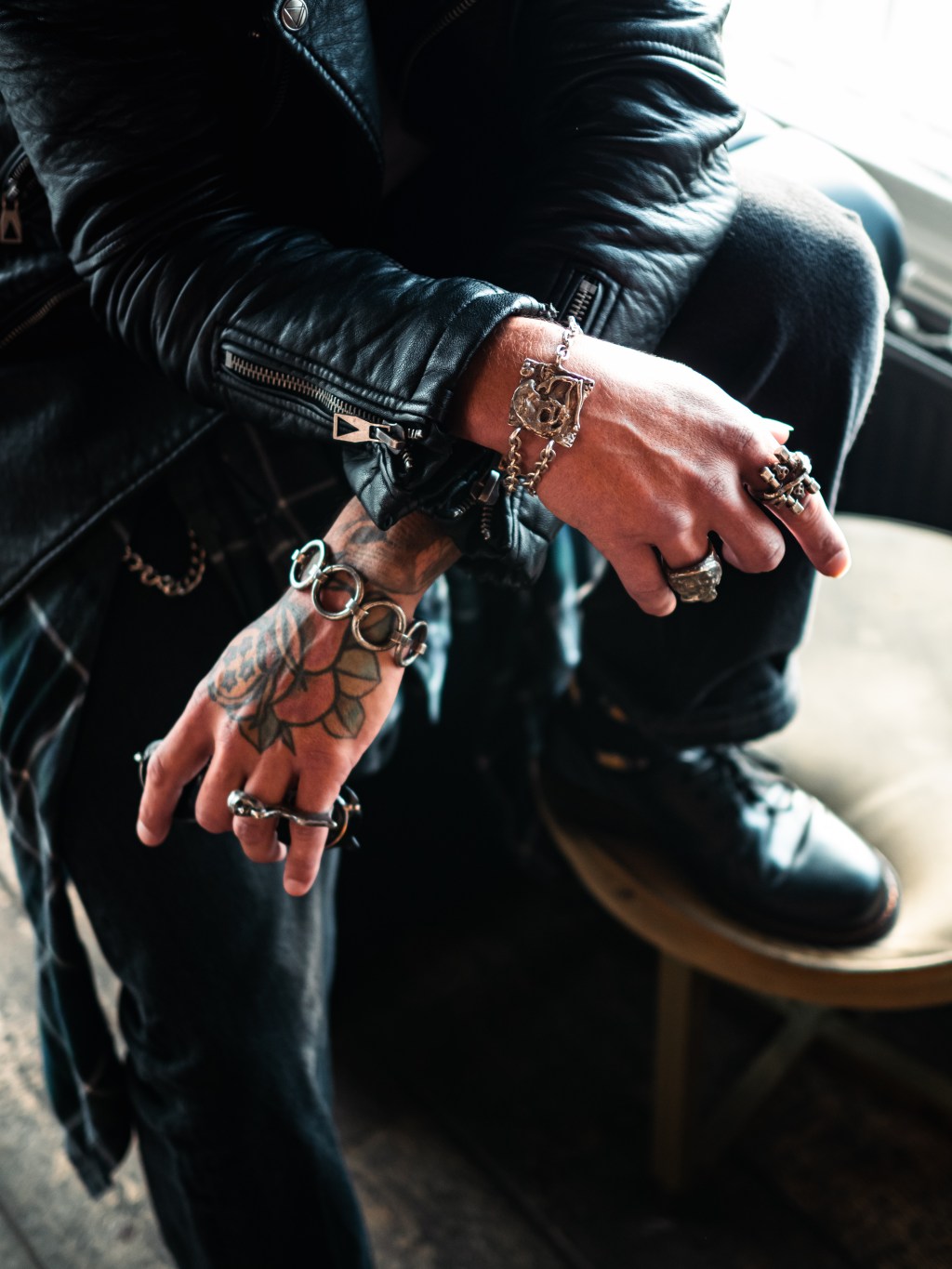 Unique Silver Rings for Gifting Season Crafted with Heart at&nbsp;LUGDUN